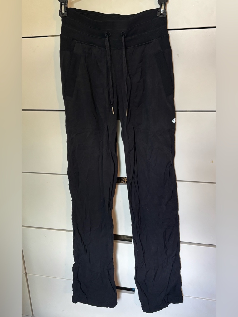 Lululemon Black pants with pockets Preowned